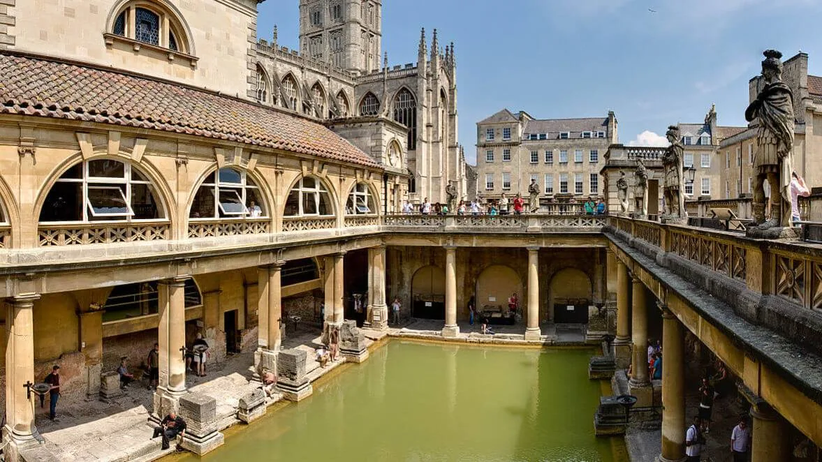youtube-video-uploads-1177px-Roman_Baths_in_Bath_Spa_England_-_July_2006